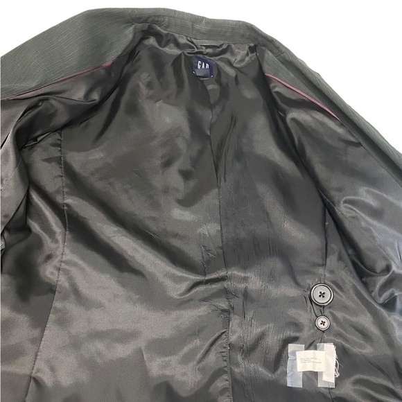 GAP ladies blazer dark gray pinstriped size 10. - Picture 10 of 12